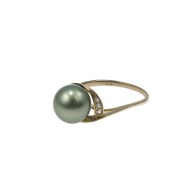 Pistachio Pearl Ring